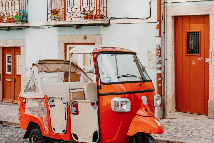 Sintra: -Sintra Sightseeing Tour With Tuk Tuk